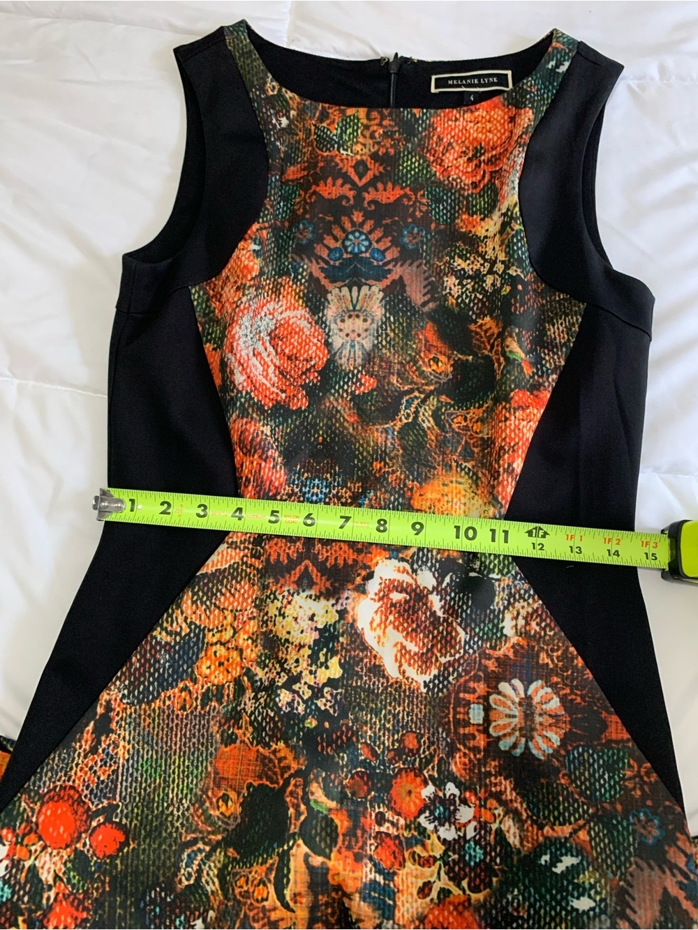 Like New MELANIE LYNE Dress Size 4 - Picture 4 of 7